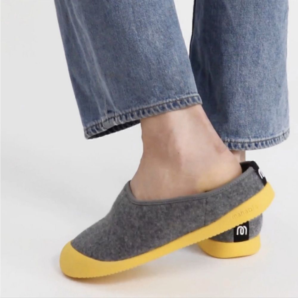 WOMEN’S SIZE 8/MEN’S SIZE 6.5 MAHABIS CLASSIC WOOL SLIPPERS W/REMOVABLE BOTTOMS